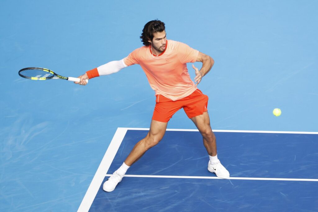 Alcaraz, eliminat la Shanghai de un adversar din afara Top 30 Alexander Zverev devine marele câștigător