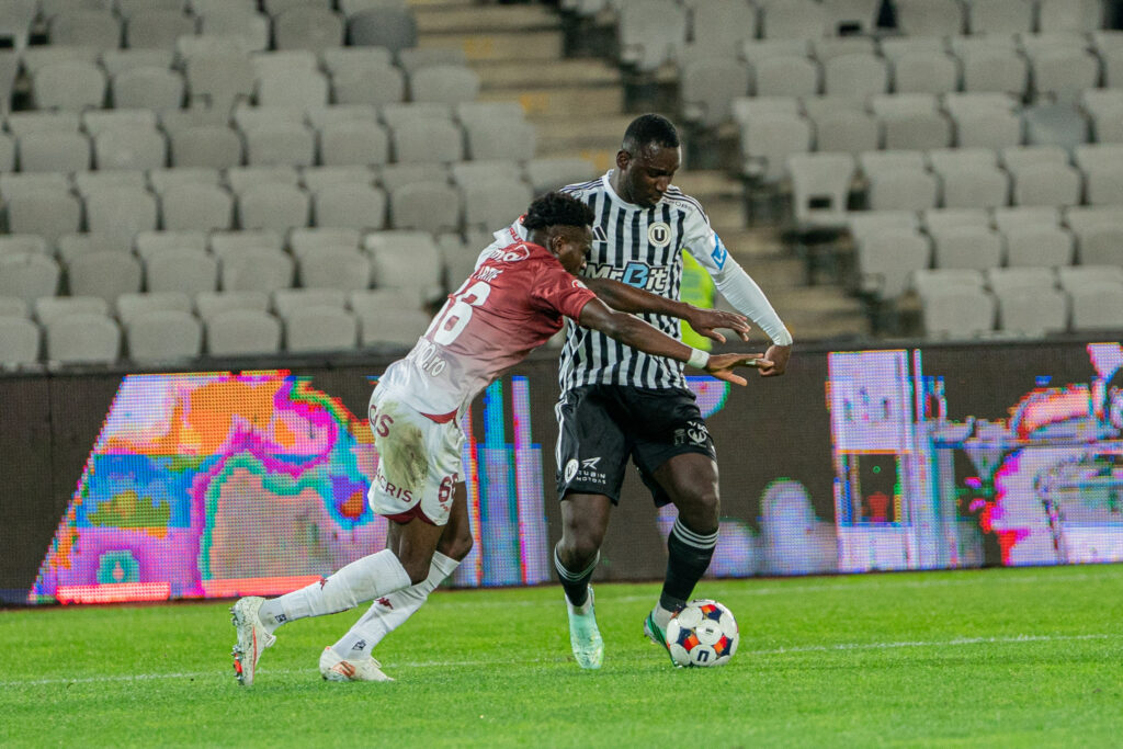 Nebunie pe Cluj Arena: Rapid câștigă cu 4-3 în fața lui U Cluj, după un meci cu șapte goluri. Onea a dat lovitura în minutul 88