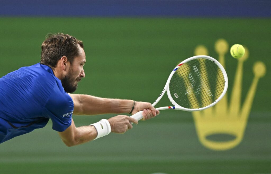 Daniil Medvedev revine în semifinalele Mastersului de la Shanghai. Adversar-surpriză pentru fostul lider mondial