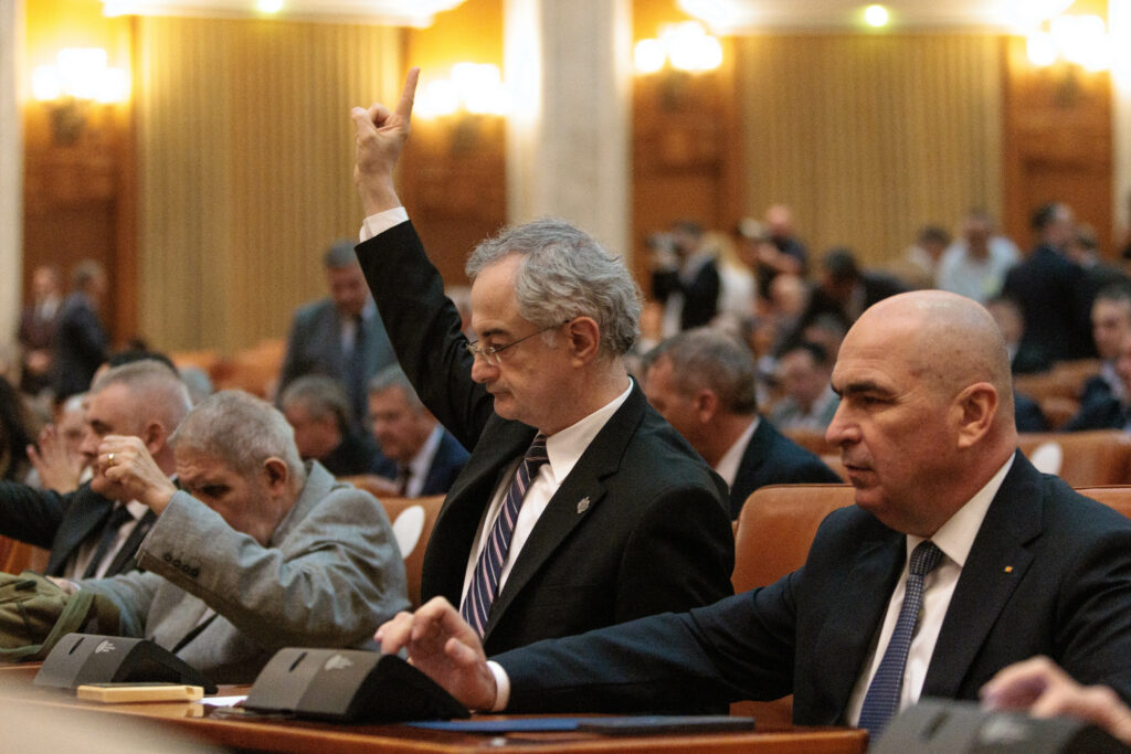Ilie Bolojan, acuzații dure la adresa PSD în Parlament: „Nu există nicio grea moștenire”. De ce PNL va vota Guvernul Niculescu