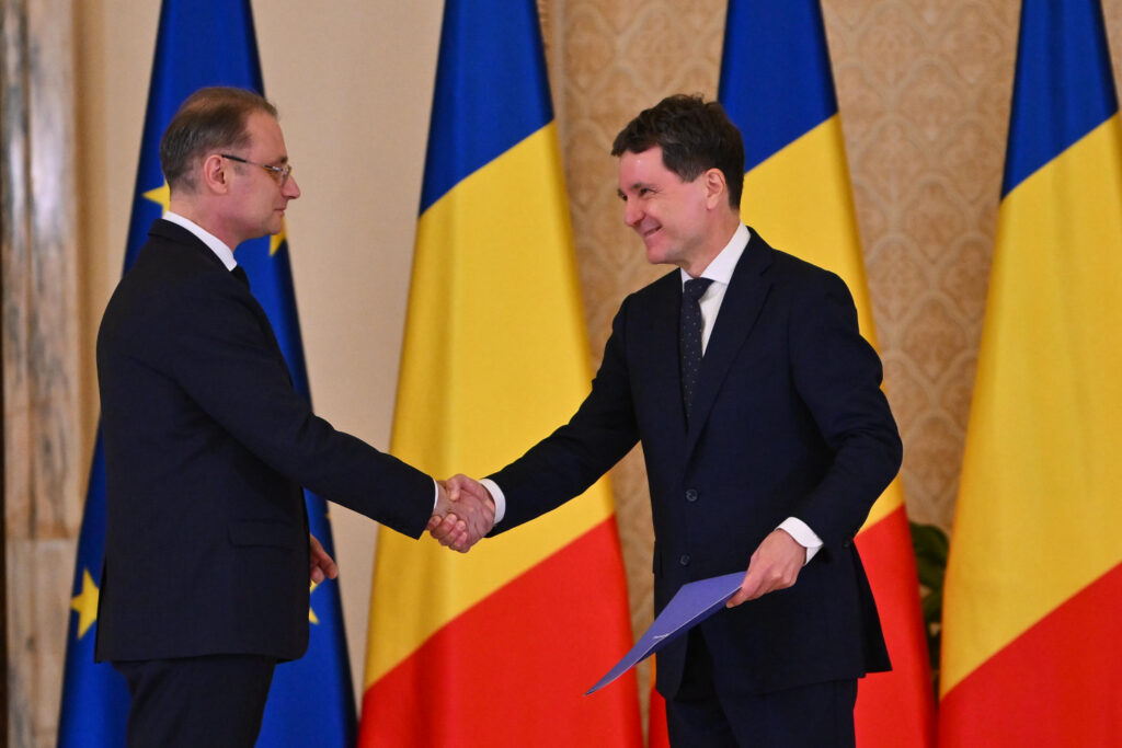 Nicușor Dan și Luca Niculescu, mesaje pentru tinerii români și românii din diaspora la Forumul Tinerilor de Pretutindeni