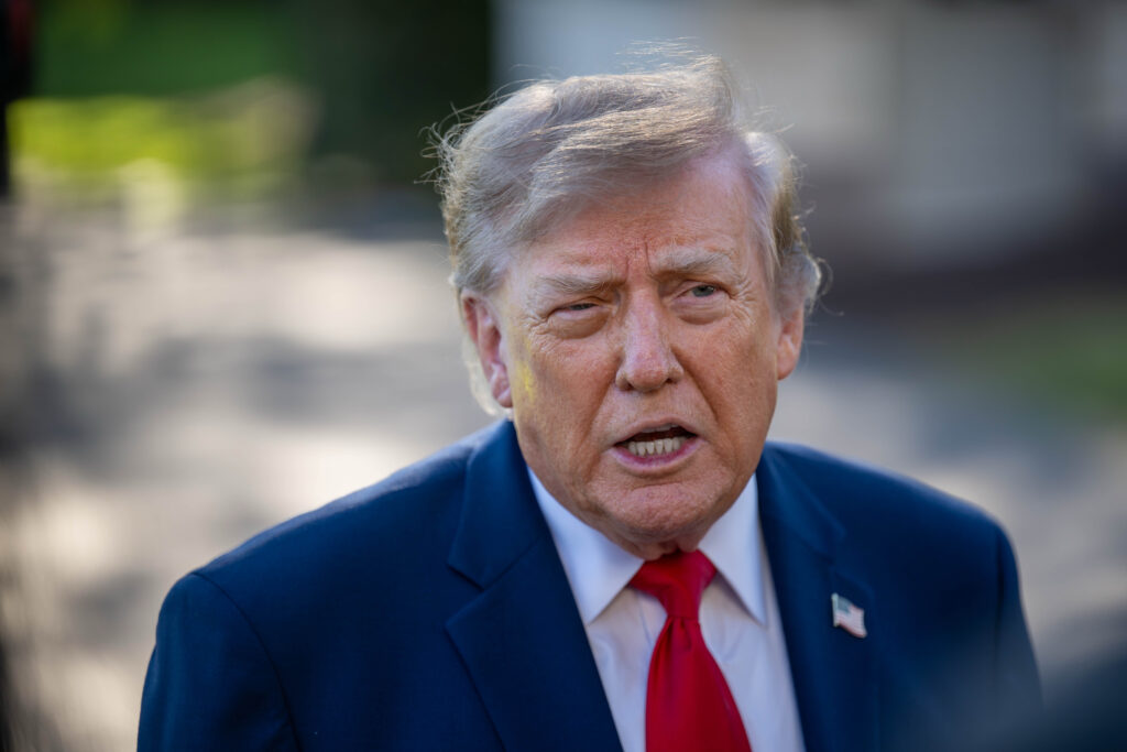 Donald Trump vrea să interzică termenul „inteligență artificială” în documentele oficiale din SUA