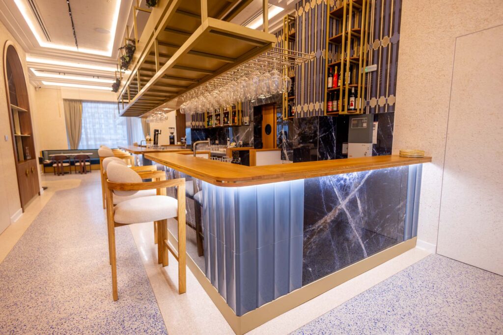 ADDRESS 44° – un nou restaurant se deschide la malul mării, în Mamaia Nord