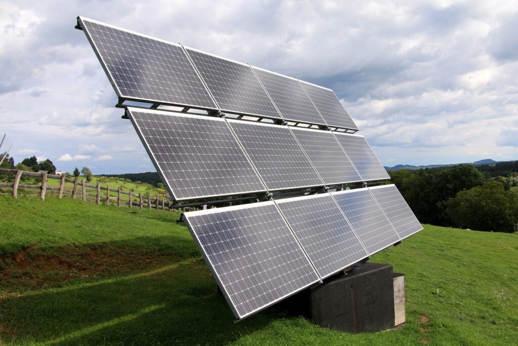 Un pas neașteptat către producerea și stocarea energiei. Materialele care ar putea schimba tehnologiile actuale