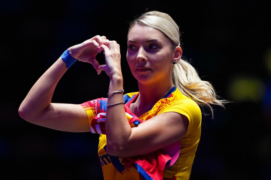 România are două jucătoare în sferturile Europenelor de tenis de masă. Szocs, victorie dramatică în șapte seturi