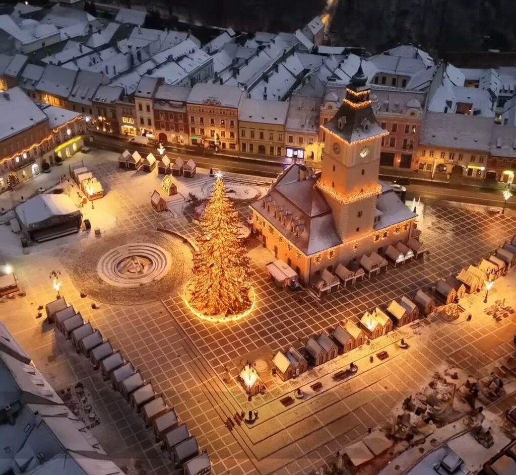 Brașovul dă startul sărbătorilor mai devreme. Târgul de Crăciun se deschide înaintea aprinderii luminițelor