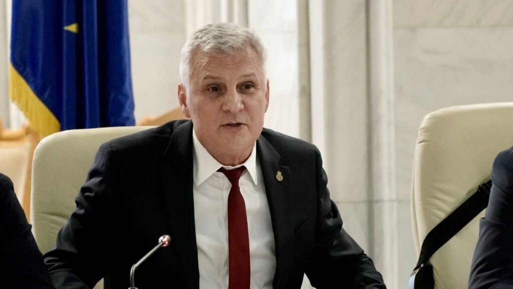 Trei companii strategice ale statului, în vizorul ministrului Economiei Acuzații privind activele și indemnizațiile conducerii