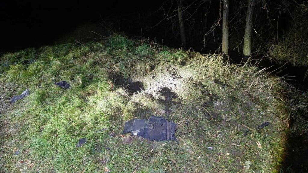 O dronă Geran a explodat în Republica Moldova. Poliția a găsit fragmente pe o rază de 120 de metri