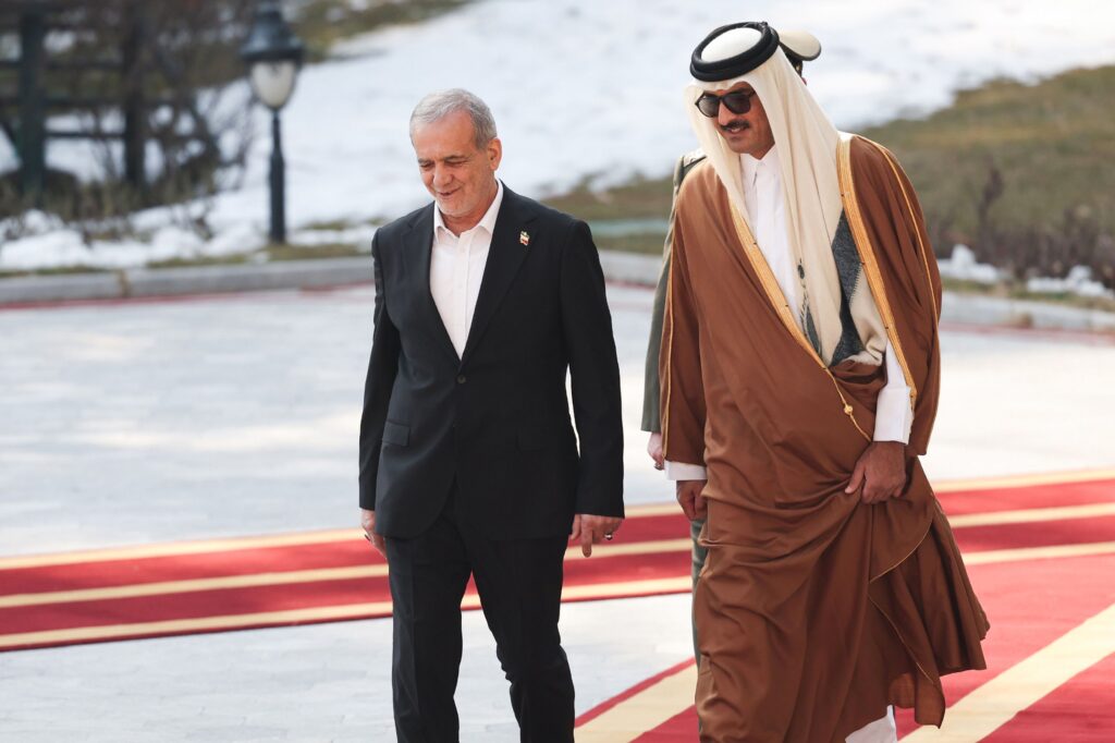 Qatarul încearcă să deblocheze negocierile dintre SUA și Iran. Mediatorii au revenit la Teheran