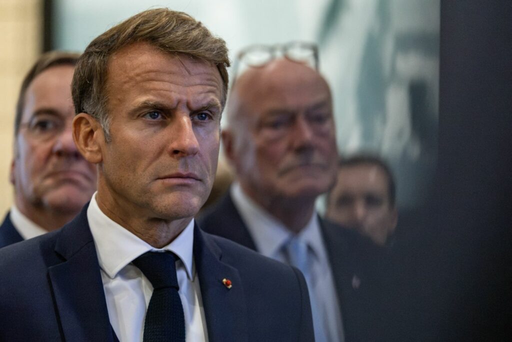 Macron se adresează Franței după haosul de pe străzi: „În această seară, simțim cu toții furie și rușine”