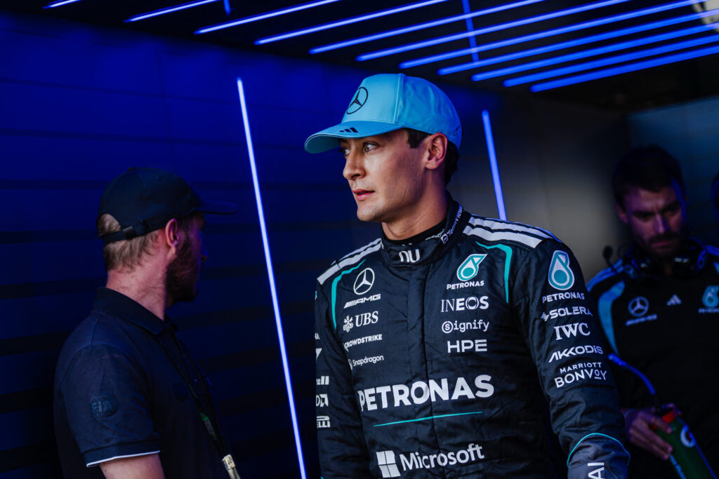 Lovitură importantă în lupta la titlu în Formula 1 George Russell va pleca din coada grilei în Singapore