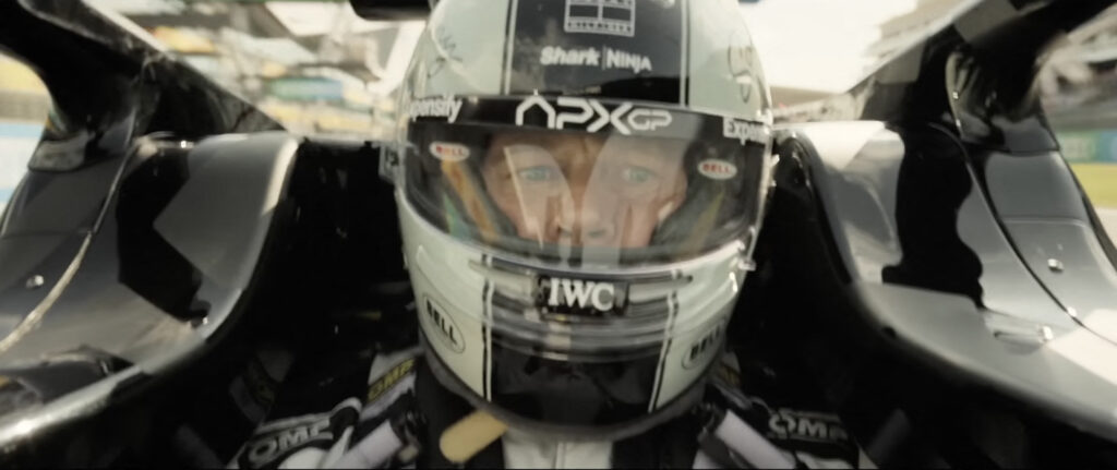 „Sunt făcute să fie conduse”. McLaren vinde cinci monoposturi de Formula 1 pilotate de Senna, Hamilton, Norris și Brad Pitt