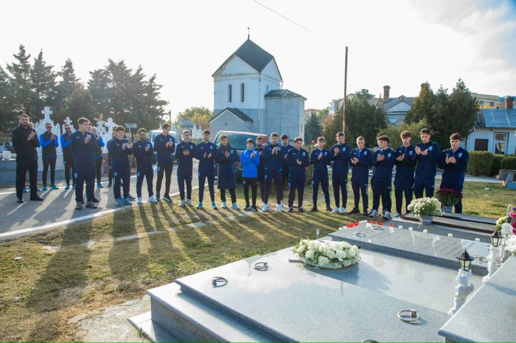 Universitatea Craiova nu l-a uitat pe Ilie Balaci. Omagiu la opt ani de la moartea „Minunii Blonde”