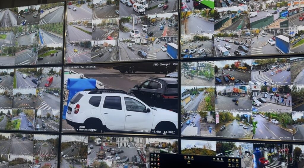 Ce înregistrează bodycam-urile poliției locale? Locul de unde agenții urmăresc parcările neregulamentare