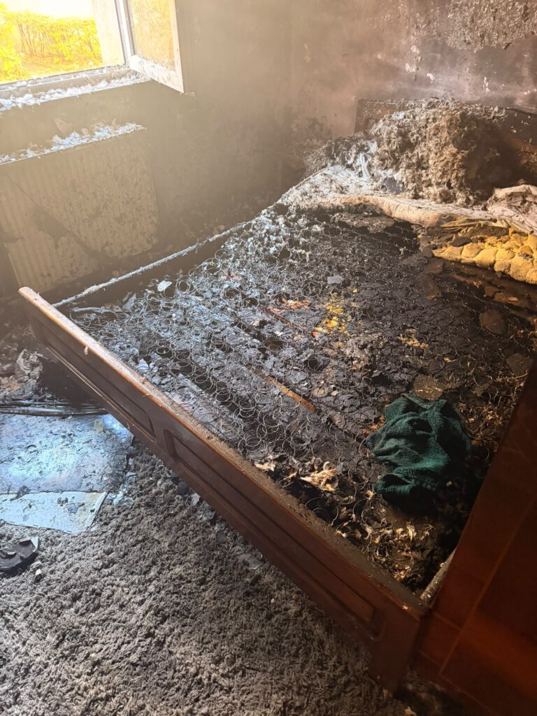 Un bărbat din Baia Mare a dat foc apartamentului și a lăsat gazul pornit pentru a arunca blocul în aer
