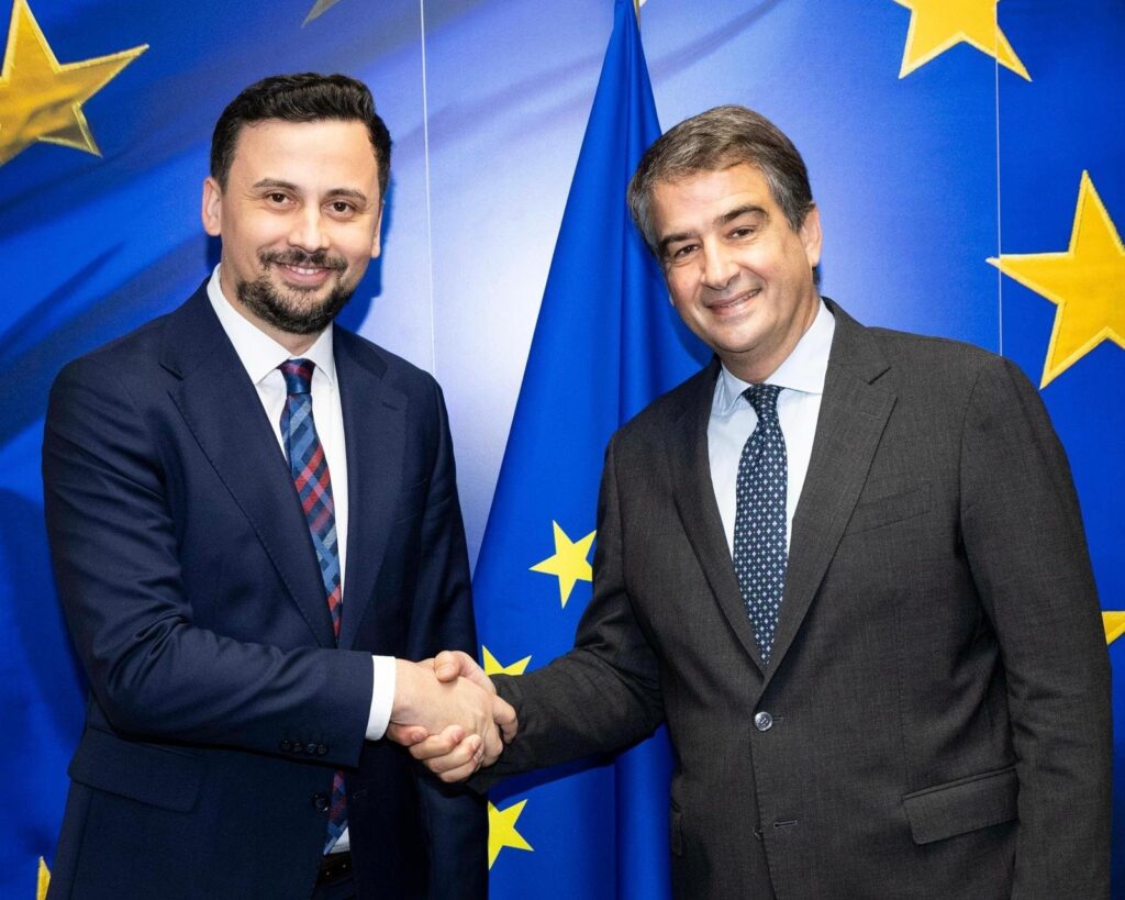 România trebuie până la 6 noiembrie să justifice miliarde de euro din PNRR. Ce solicită Comisiei Europene