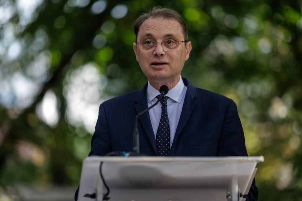 Surprizele din viitorul Guvern. Cine sunt „liberalii” din echipa lui Niculescu
