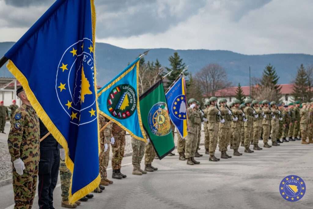 MApN, mesaj de condoleanțe după prăbușirea unui elicopter militar italian în Bosnia: „Gândurile noastre se îndreaptă către familiile îndoliate”