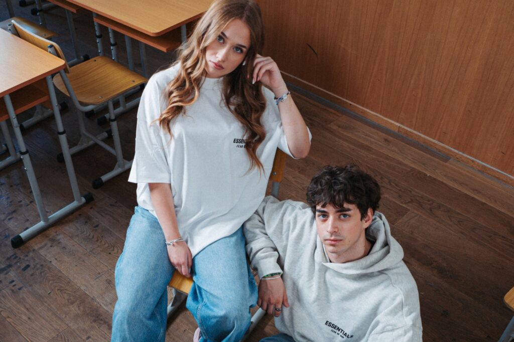 Cum arată un outfit complet pentru gen Z în toamna 2026 (P)