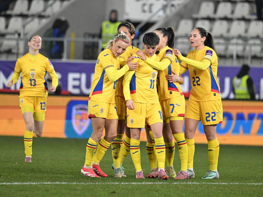 Selecționerul naționalei feminine de fotbal a României a stabilit lotul pentru barajul Cupei Mondiale 2027