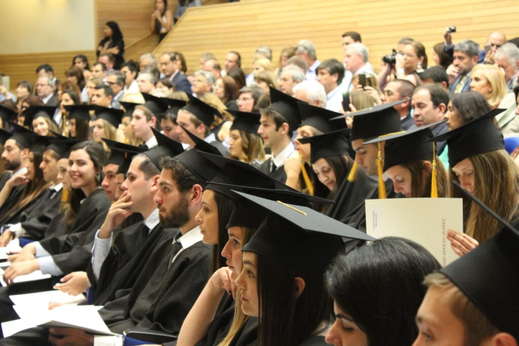 Burse sociale de 925 de lei pentru studenți, în anul universitar 2026–2027. Cine poate beneficia și ce condiții trebuie îndeplinite