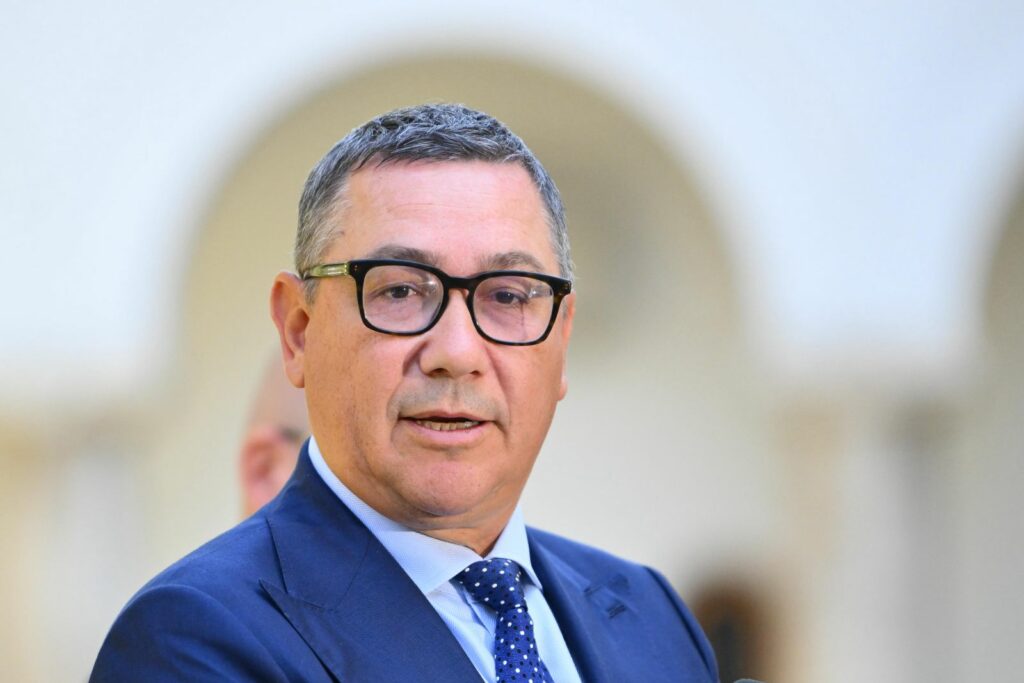 Victor Ponta acuză USR și mișcarea #rezist pentru explozia dobânzilor plătite de România: „Ei au distrus România în ultimii 12 ani”
