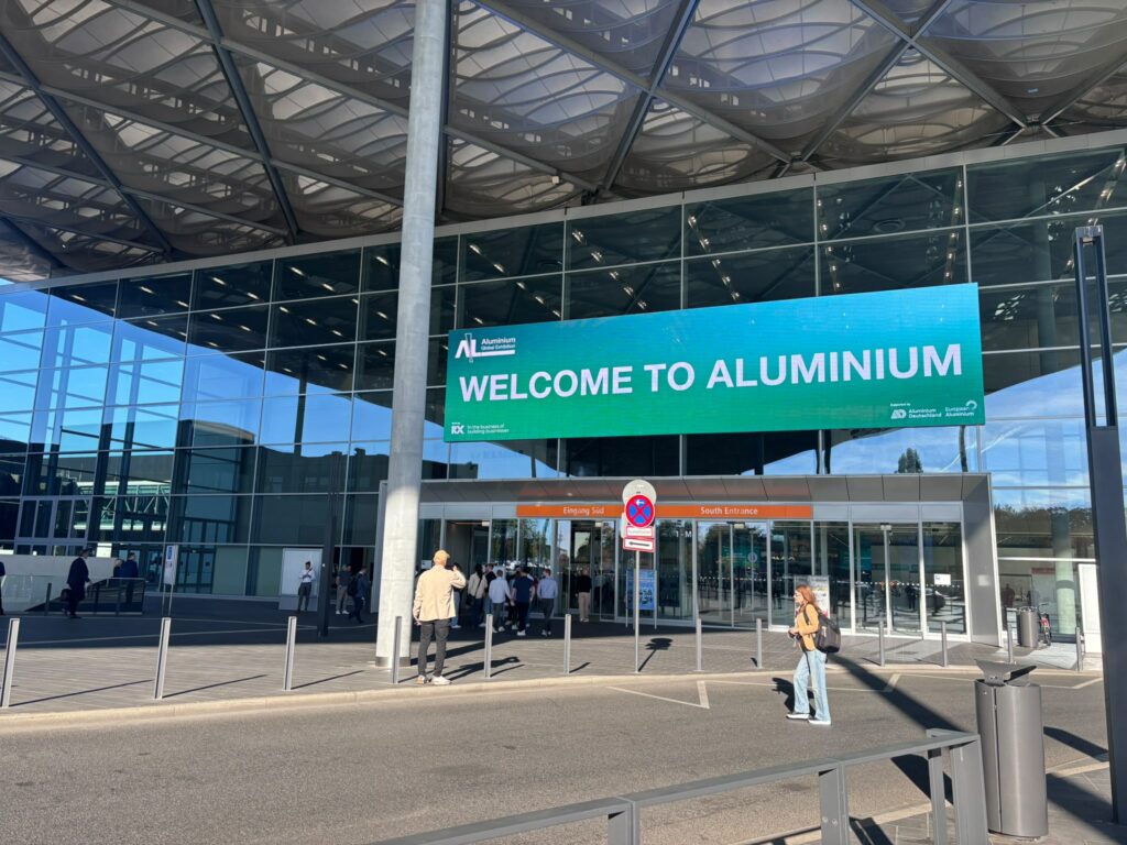 Care sunt provocările, dar și atuurile României în industria aluminiului? Cei mai mari actori pe plan mondial s-au reunit la Dusseldorf