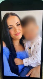 O femeie de 25 de ani și fiul ei de 3 ani, dispăruți în Cluj. Poliția cere ajutorul populației