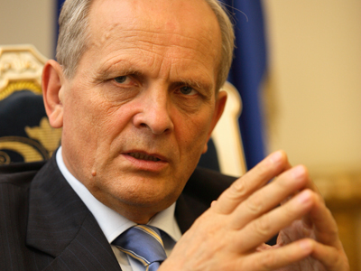 Prim-vicepreşedintele PDL, Theodor Stolojan