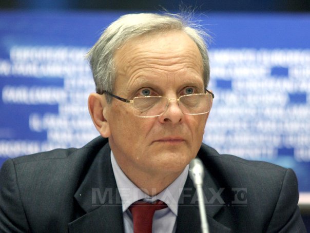 Stolojan: Decizia coaliţiei, a doua eroare care se face. Îl avantajează ...