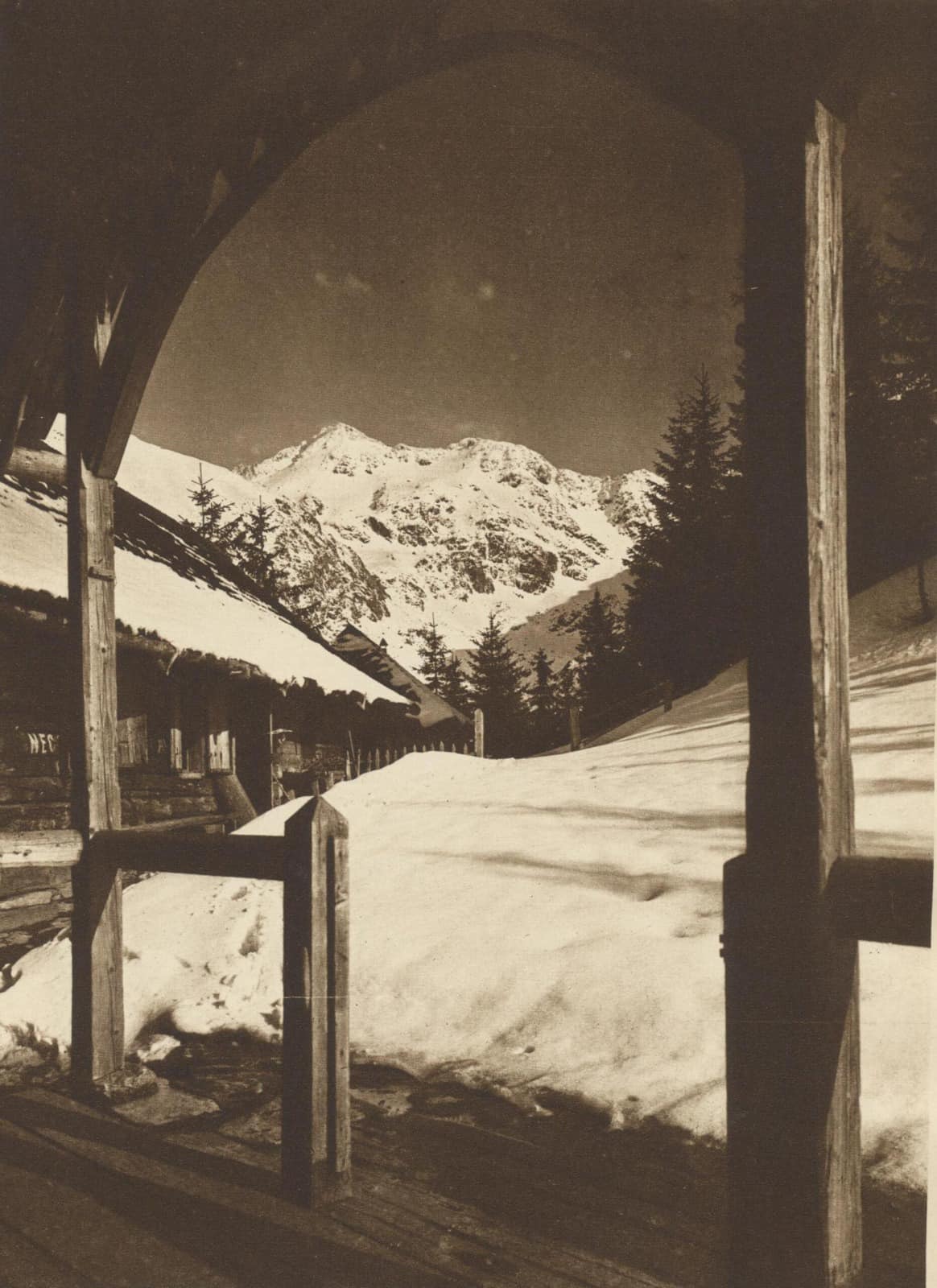 Vedere de pe veranda cabanei
