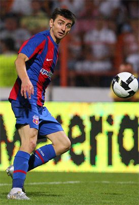 Atacantul echipei Steaua, Romeo Surdu