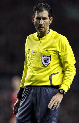 Belgianul Frank De Bleeckere va arbitra Supercupa Europei (Imagine: Mediafax Foto/AFP)
