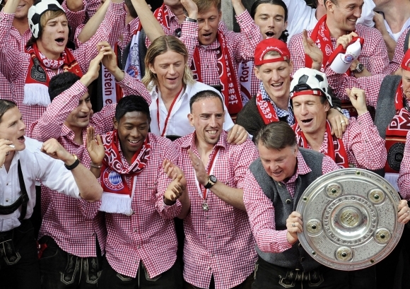 Bayern a sărbătorit câştigarea titlului alături de 130.000 de suporteri (Imagine: Mediafax Foto/AFP)