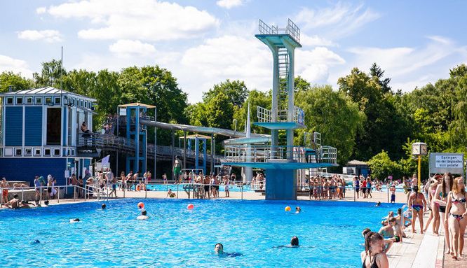 Apă mai rece la ştrand din cauza ruşilor. Berlinul reduce temperatura ...