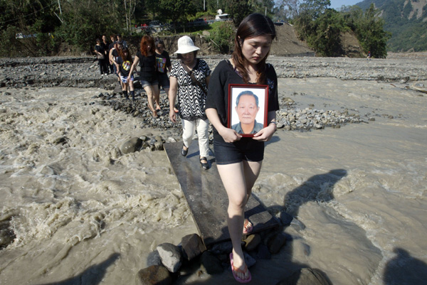 Bilanţul taifunului din Taiwan: 153 de morţi şi peste 460 de dispăruţi