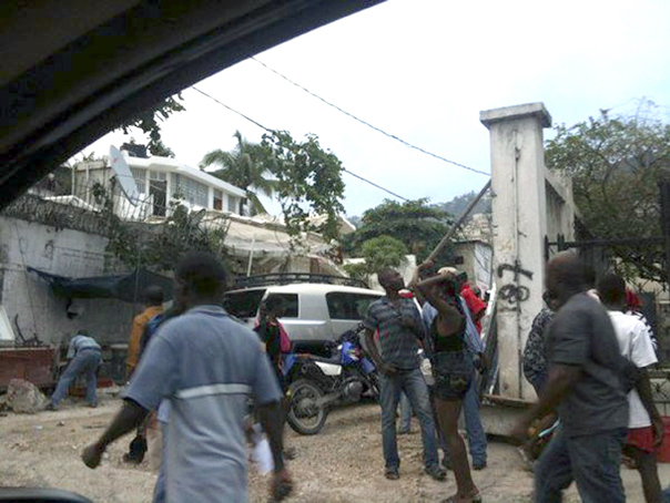 Spectacol dezolant în capitala haitiană Port-au-Prince