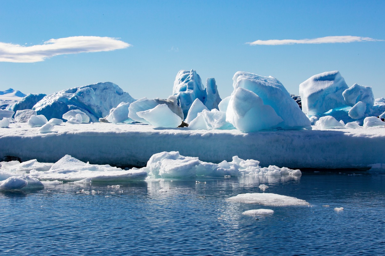  Gheața Din Marea Arctică Înregistrează Cea Mai Scăzută Extindere din Istoria Sateliților în 2025! Temperaturile Polare Cresc Accelerat.