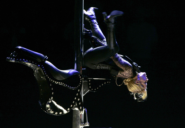 Madonna susţine un concert la Paris