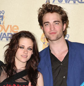 Kristen Stewart şi Robert Pattinson