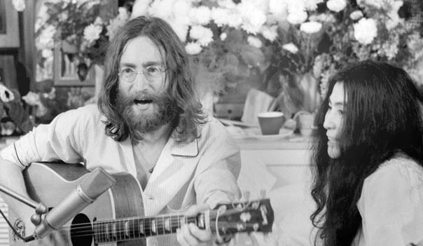 John Lennon, decedat în 1980