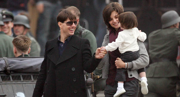 Tom Cruise, Katie Holmes şi Suri Cruise