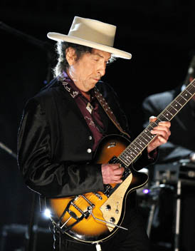 Bob Dylan anulează două concerte din cauza caniculei