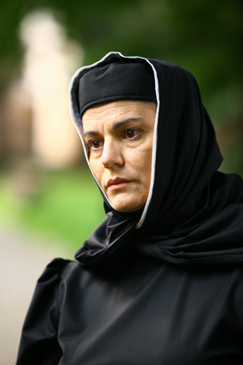 Maia Morgenstern - maica stareţă din 