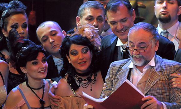 Imagine din spectacolul Silvia de la Teatrul Naţional de Operetă Ion Dacian (Imagine: opereta.ro)