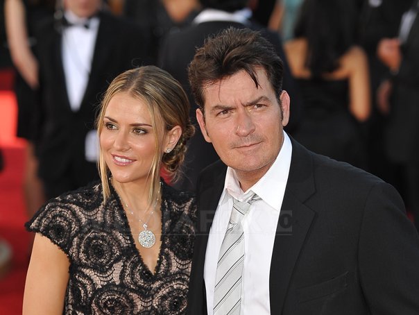 Charlie Sheen va face 30 de zile la închisoare